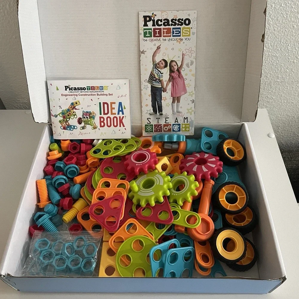 PicassoTiles 237 Piece Building Block Engineering Construction Set Near Complete